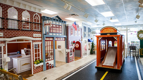 Lilliput Towne Center