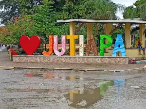 フティアパ中央公園