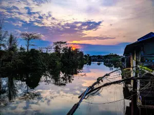 Cafe Pinggir Kali Jepara