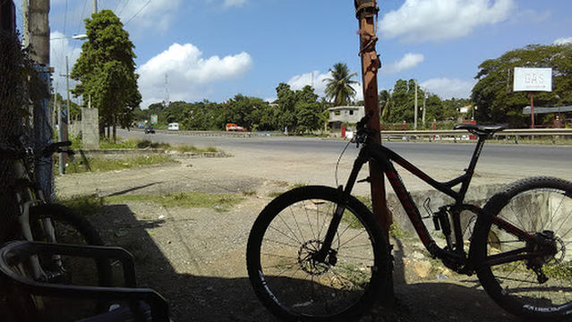 Campamento De Ingenieria Y Construccion Cabrera Cuevas S.R.L