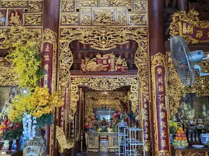 Đền Mẫu