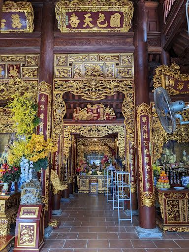 Đền Mẫu