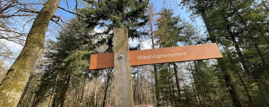Vliegtuigmonument