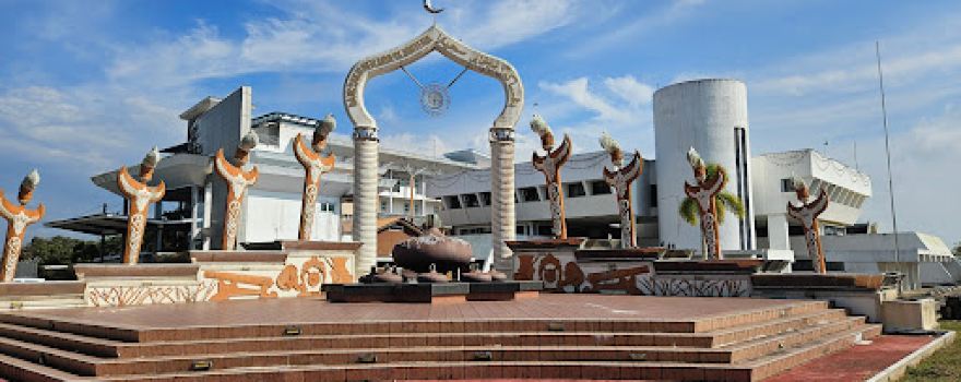 Mercu Tanda Kenangan (The Keris Monument)