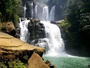 Nauyaca Waterfalls