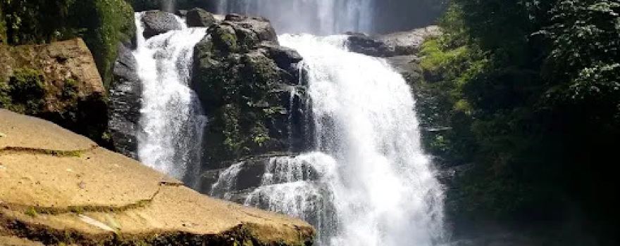 Nauyaca Waterfalls