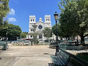 Plaza Cristóbal Colón