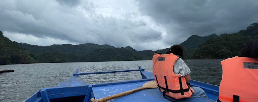 Balinsasayaw Twin Lakes View Deck