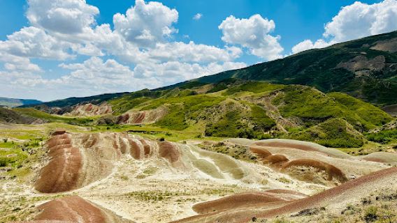 Gareja colorful dunes viewpoint