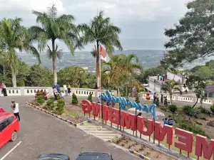 Puncak Menumbing