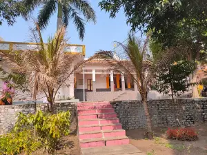 Chuna Kho Mandir