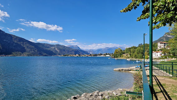 Spiaggia di Abbadia Lariana