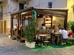 Bistrot la Piazzetta
