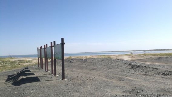 Gansu Jinta Beihaizi National Wetland Park