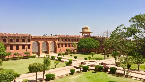 Jaigarh Fort attraction in Jaipur