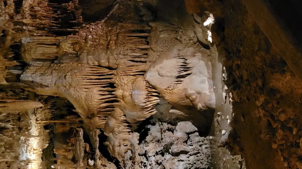 5_Inner Space Cavern