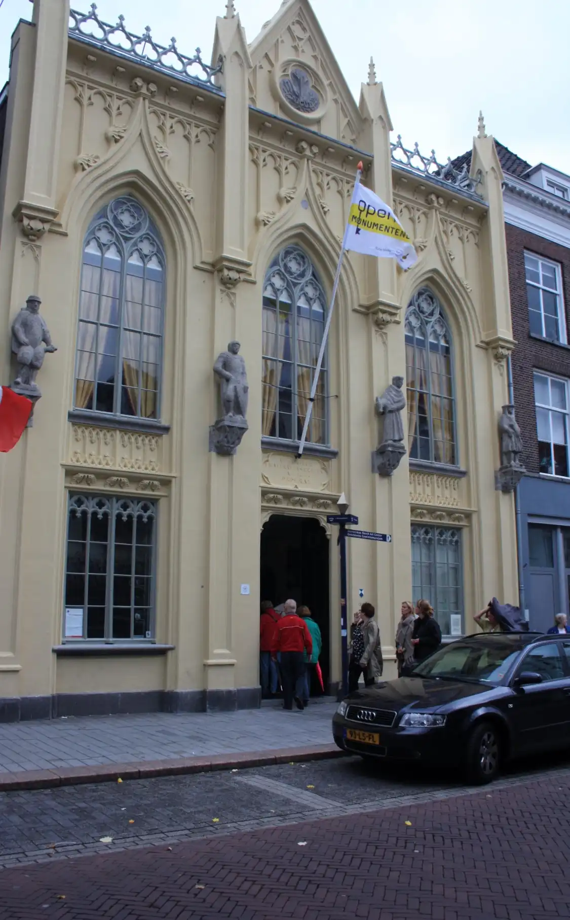 Hotel dekat Zwanenbroedershuis
