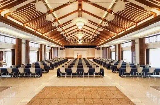 萬國津樑館附近的飯店