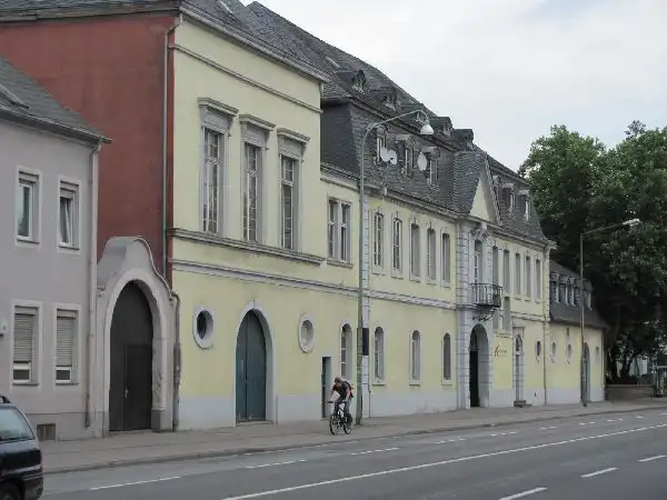 Hotel in zona Exzellenzhaus