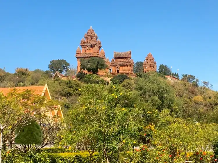 Hotel dekat Quan Am Pagoda