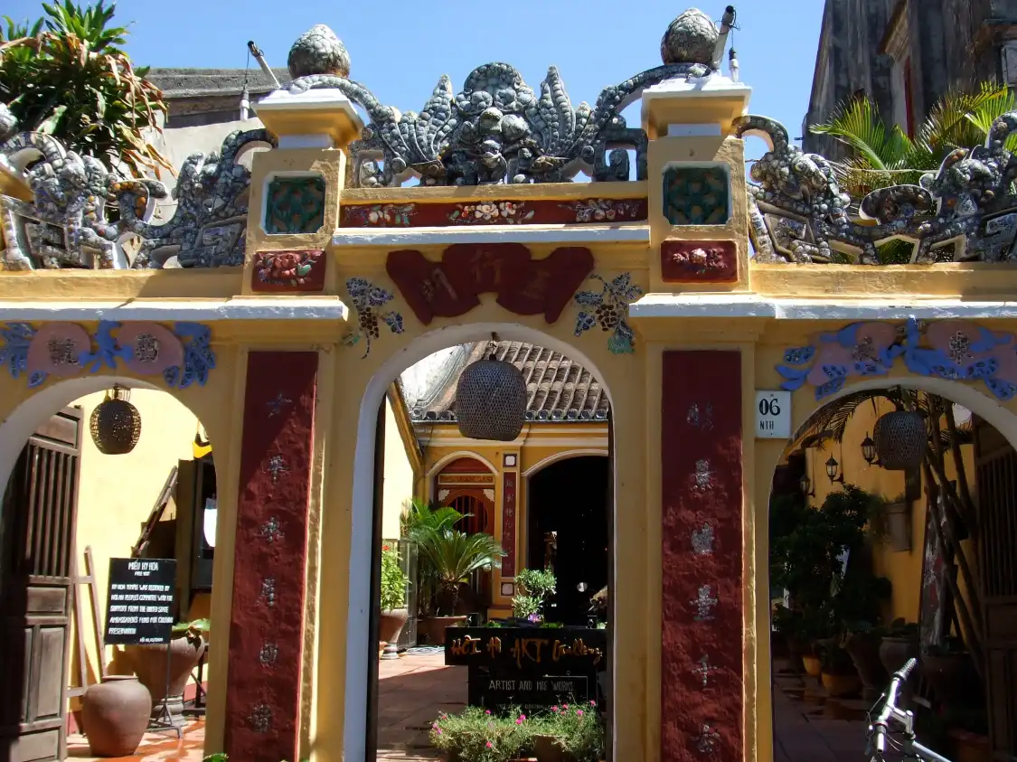 Hotel in zona Hy Hoa Temple