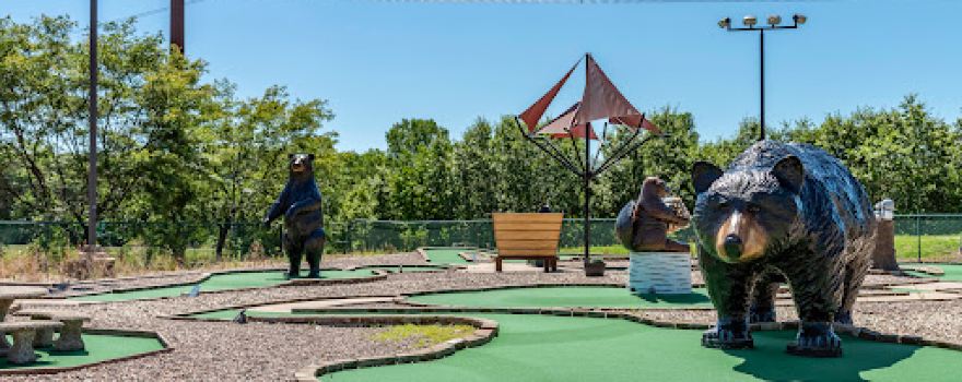 Bear Trax Mini Golf