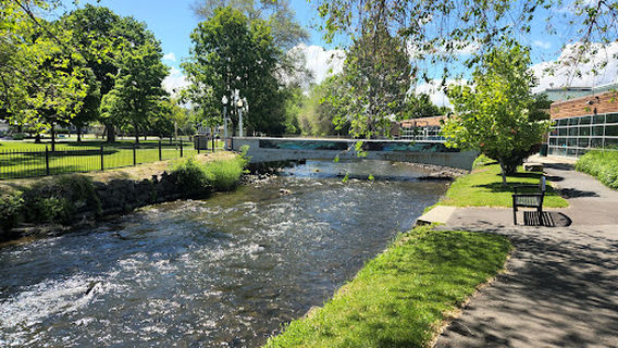Geiser Pollman Park