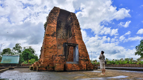 Vinh Hung Ancient Tower