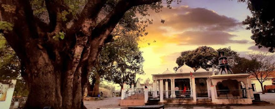 Barah duariya Shiv Mandir Nausemar Mau
