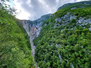 Boka Waterfall Viewpoint