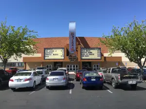 Cinemark Movies 12