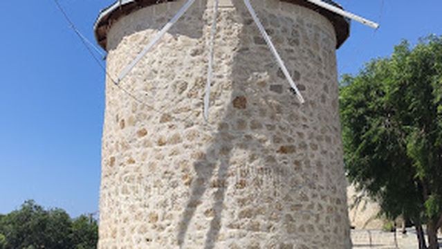 Alaçatı Değirmenleri