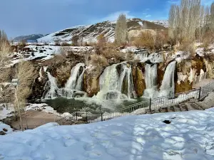 Muradian Falls
