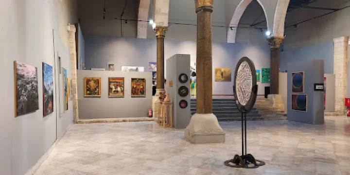 伊拉克利翁市立美術館