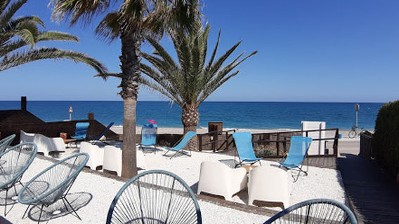 Bar Restaurant amb Piscina Las Atalayas