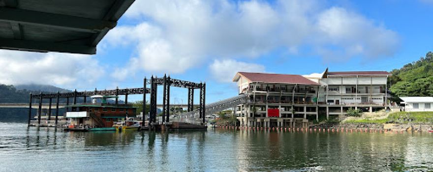 Tasik Banding House Boat
