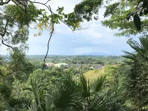 Khuan Tamnak Chan Public Park