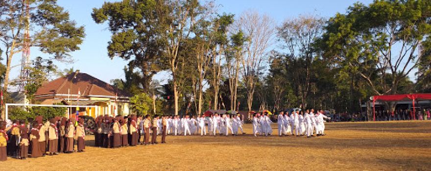Lapangan Desa Kenteng