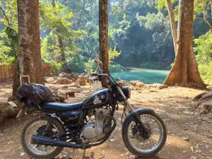 Blue Water Lake(ရေပြာအိုင်)