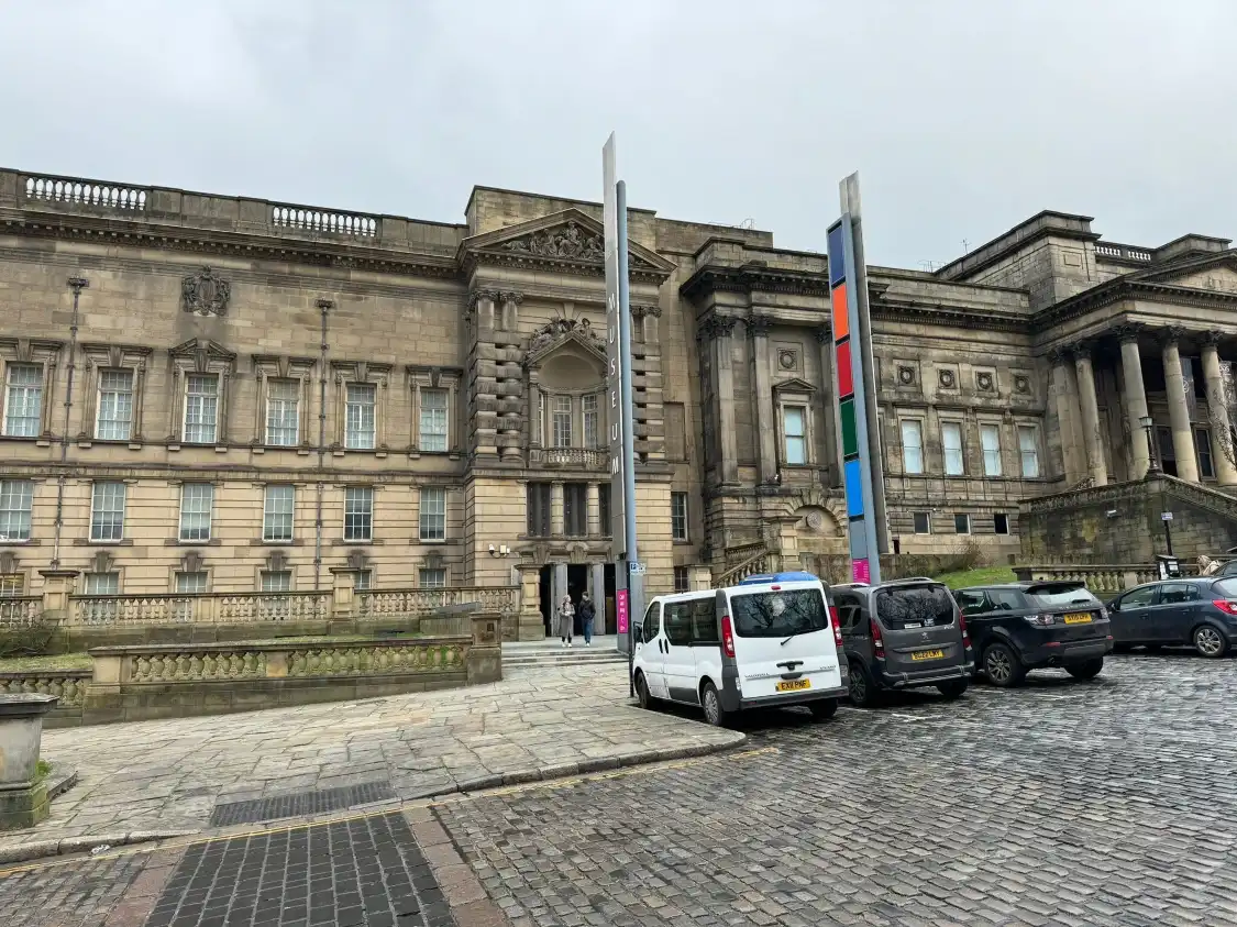 Hotels near World Museum