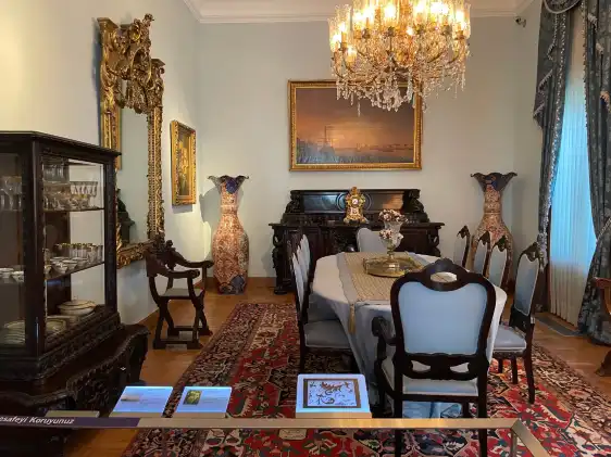 โรงแรมใกล้พิพิธภัณฑ์ซาคิป ซาบันชี