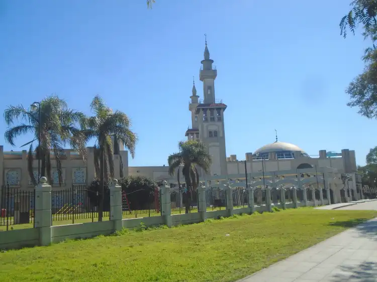 Hotels near King Fahd Islamic Cultural Center