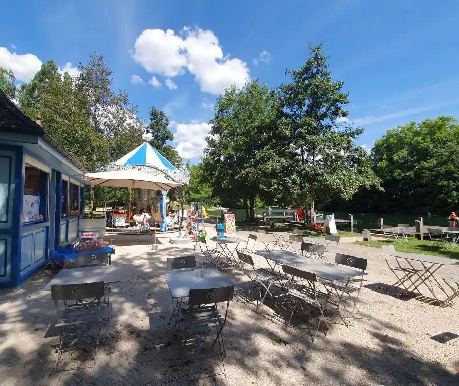 Hotels near Parc de la Bouzaize