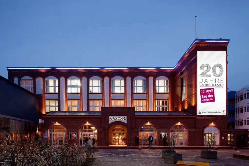 Hotels near مسرح الكابيتول