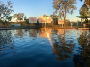 Artesian Bore Baths