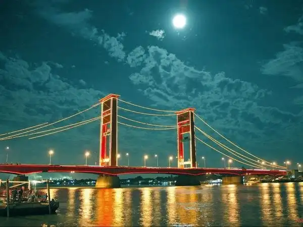 Hotels near Ampera Bridge