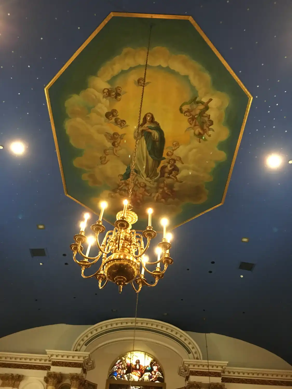 Old St. Mary's Church 주변 호텔