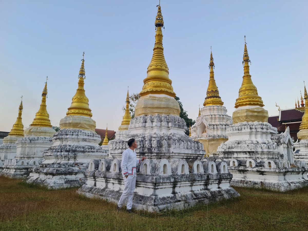 Wat Chedi Sao Lang