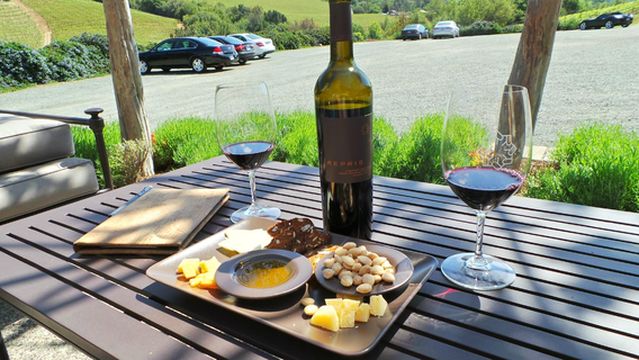 Repris | Moon Mountain Vineyard (Reservations Required)