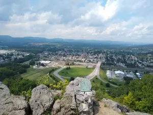 Chimney Rocks Park